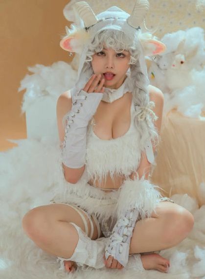 国产美女裸体永久免费_剧情片在线播放观看