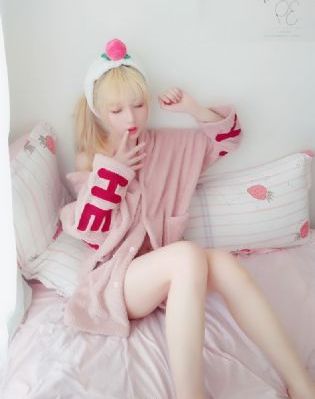 美女全裸网站免费观看黄色_国产剧全集免费播放
